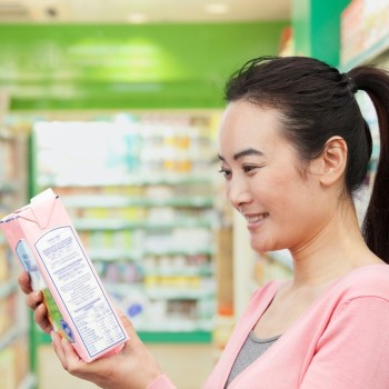 lady_holding_bottle_(1).jpg